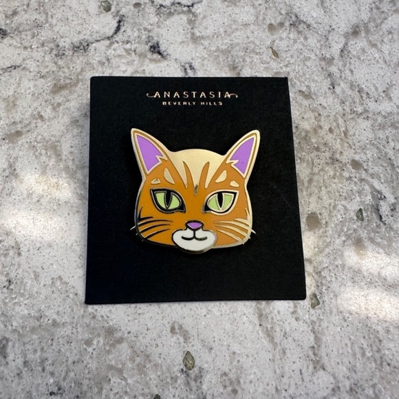 Anastasia Beverly Hills Enamel Cat Pin - Picture 2 of 4